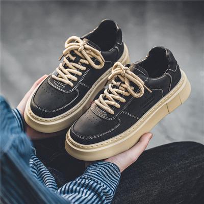 Herrenschuhe – Sportschuhe