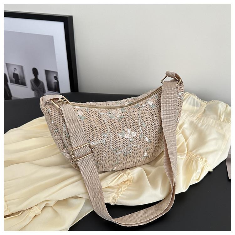 

Fashionable Lightweight Woven Handbag For Women Versatile And Trendy Summer Style хакі