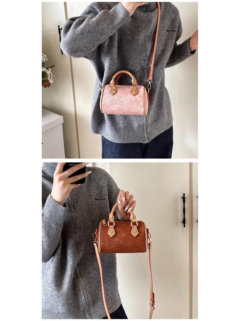 French-Style Boston Bag: New Fashion Pillow Handbag for Shoulder or Crossbody Carry