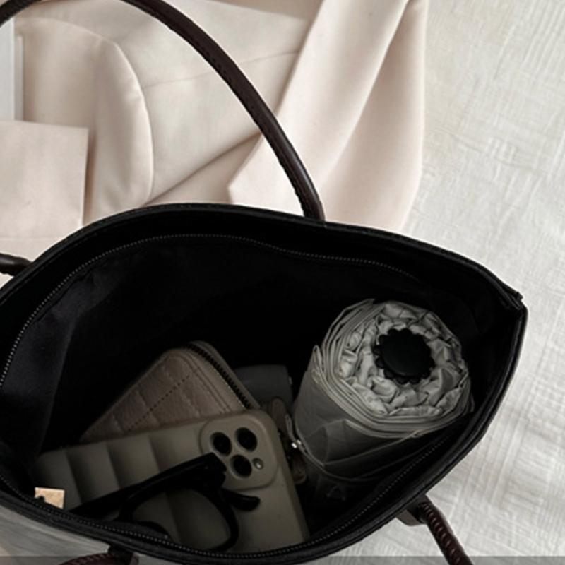 Womens Tote Bag Large Capacity Shopping Bag Girls Shoulder Bag Korean Style Handbags Fashion PU Leather Underarm Bag