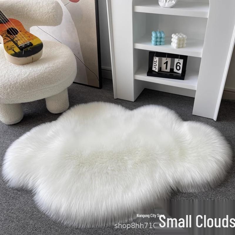 

Irregular Shaped Fluffy White Rug for Bedroom or Living Room 60x90cm Small