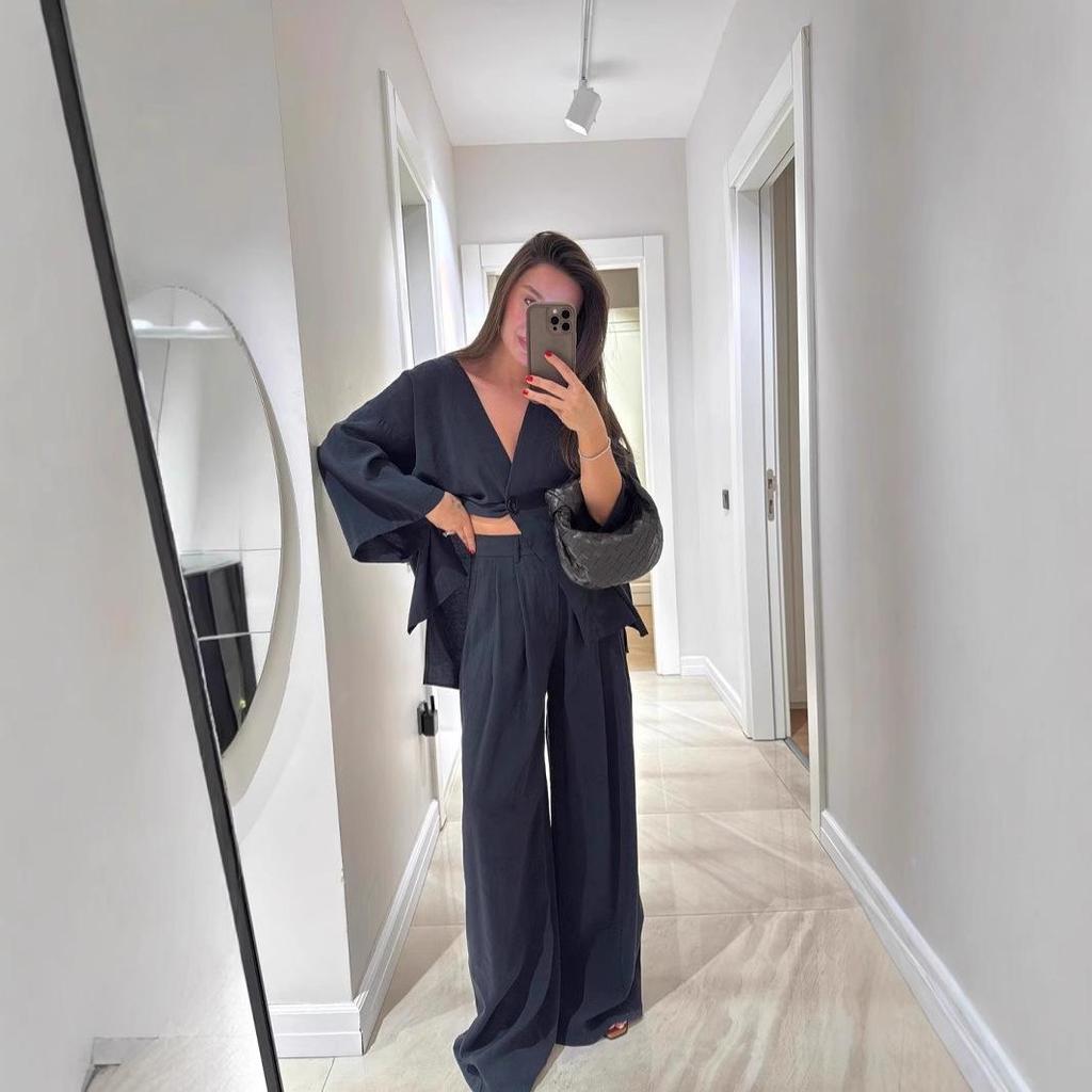 2025 Women's Casual V-neck Top & High-waisted Pants Set