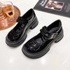 White retro pearl small leather shoes women's 2025 summer shallow mouth versatile college style thick-soled round head Mary Jane shoes
