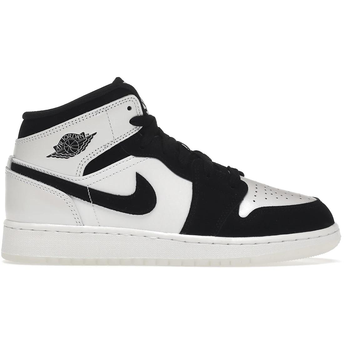 

Sneaker Jordan 1 Mid Diamond Shorts (GS)(DN4321-100) 38.5