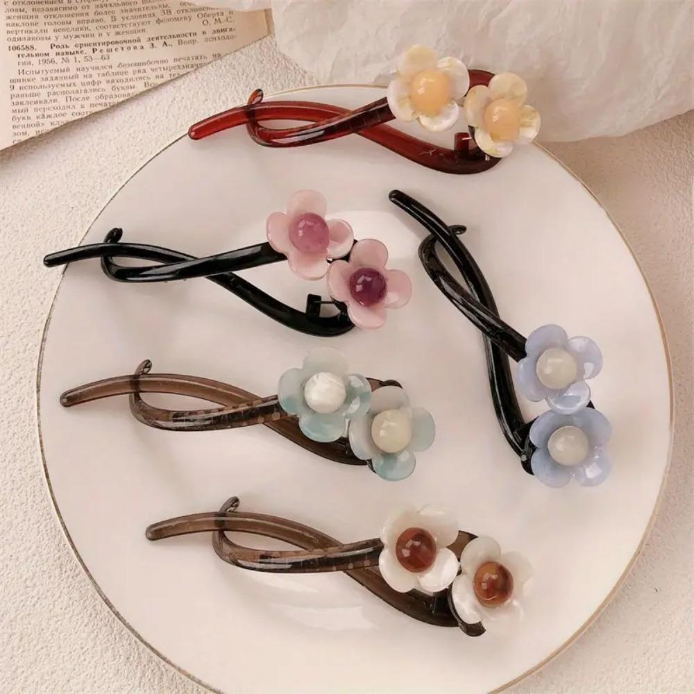 Elegante Haarspange mit Blumenmotiv aus Kunstharz – minimalistische längliche Haarspange mit einfarbiger Blumenklammer im Vintage-Stil für gedrehte Hochsteckfrisuren
