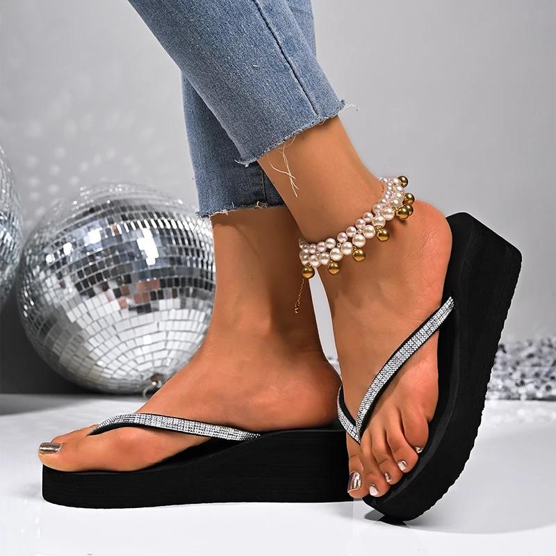 Fashion Plus Size Fashion Wedge Flip Flops for Women Crystal Clip Toe Platform Slippers Woman Summer Thick Sole Non Slip Beach Sandals