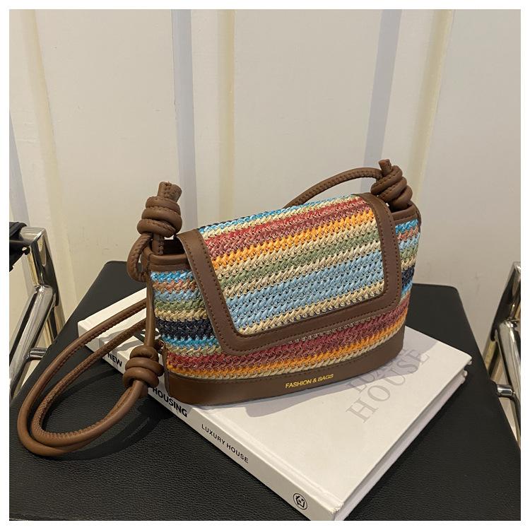 Summer versatile Internet celebrity beach bag 2025 new niche woven bag fashion shoulder bag trend contrasting color small bag