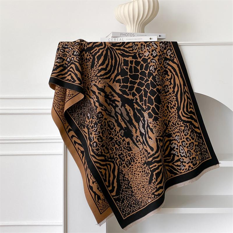 Winter Cashmere Scarf for Women Luxury Warm Shawl Leopard Print Windproof Cape Pashmina Handerchief Designer Female Scarf
