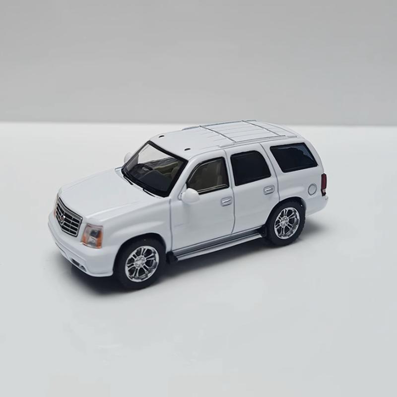 MASSDI Diecast 1/64 Scale 2005 Escalade SUV Alloy Simulation Car Model Classic Collection Souvenir Boy Gift Display Oranment