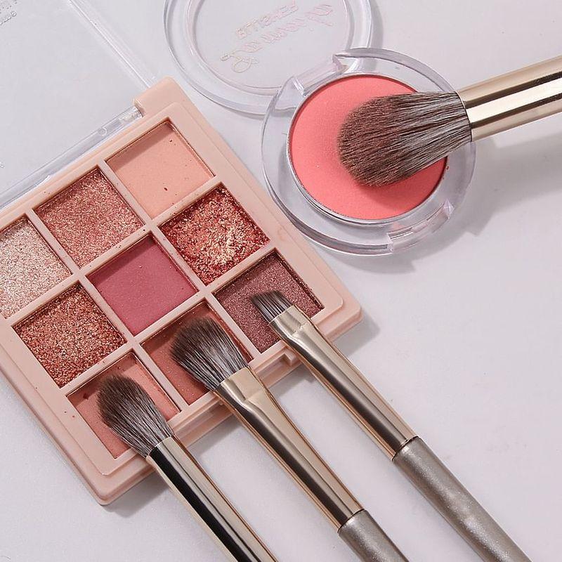 REGENBOOG - Makeup Brush / Triangle Powder Puff / Makeup Blender Beauty Sponge / Set