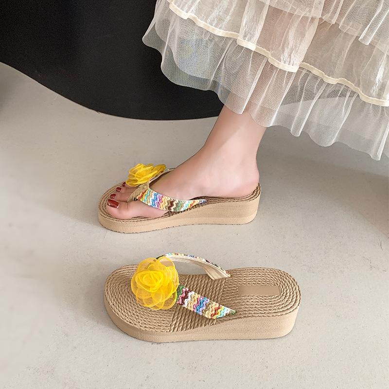 Straw wind beach shoes casual fairy pastoral flowers resort female fashion summer new thick-soled wedges flip-flops