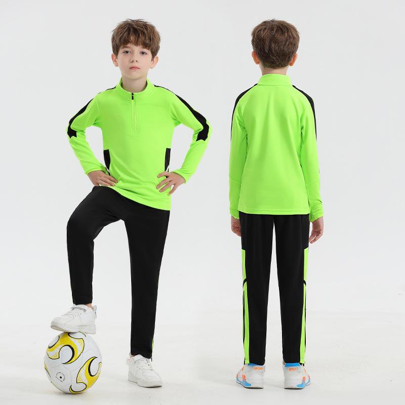 Großhandel Herbst- und Winter-Kinderjacken, langärmelige Anzüge mit halbem Reißverschluss, Herren-Fußballuniformen, Trainingsuniformen und Auftrittsuniformen