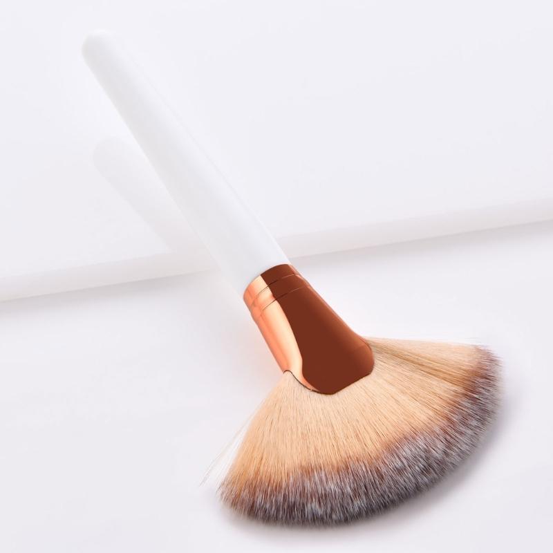 Elegant Fan Cosmetic Brush For Detailed Makeup Application Everyday Makeup Essential Full Coverage Concealer Brush