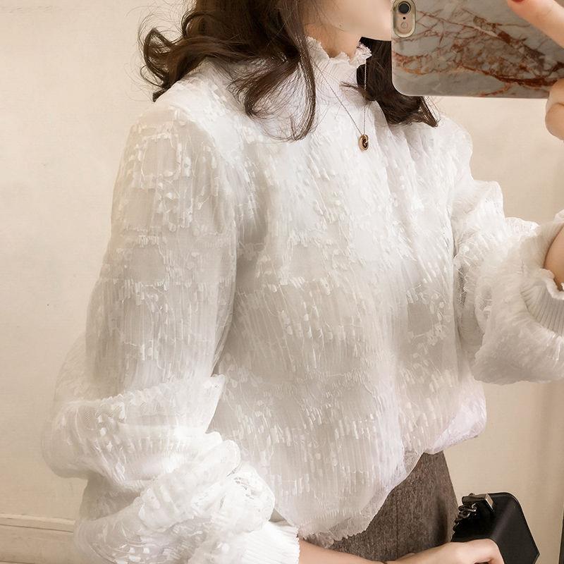 

Plus Size Slimming Velvet Lace T-Shirt for Autumn & Winter - Long-Sleeve Women s Base Top Up to 200 lbs 3XL (150-170 jin)