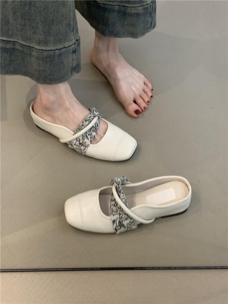 Inner height increase Mary Jane shoes spring and summer 2025 French new Chinese retro with skirt Baotou one foot and half slippers