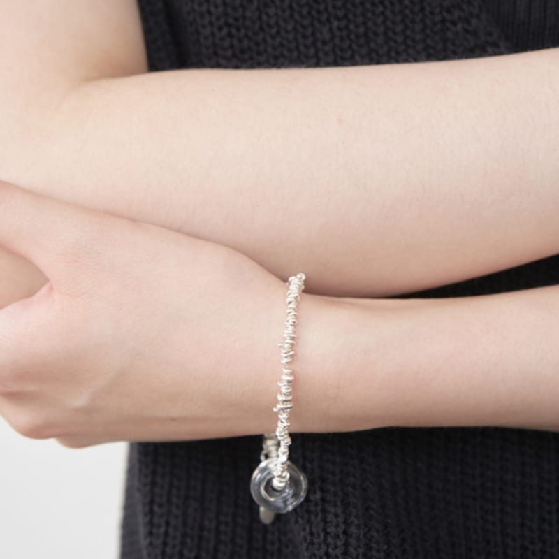 APIOH SILVER CHIP BRACELET