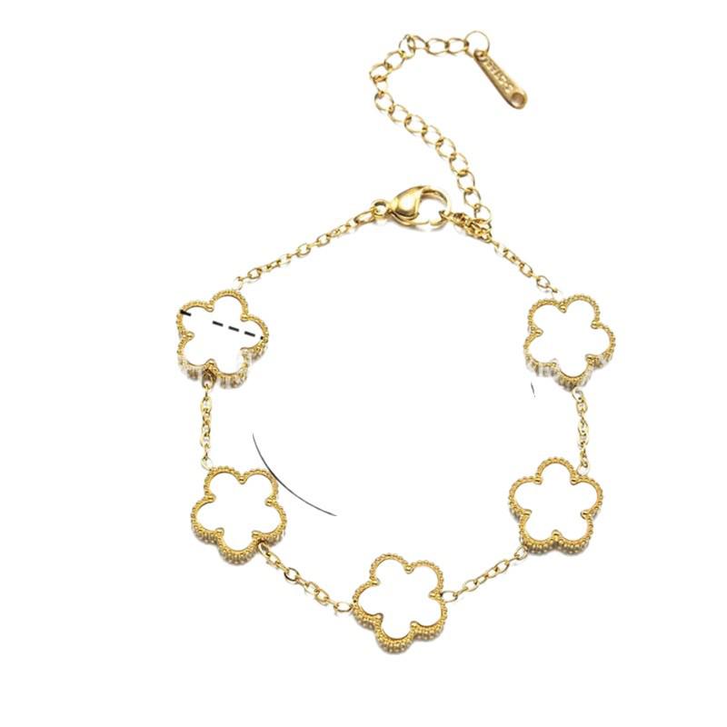 Elegant Retro Five-Petal Flower Gold Stainless Steel Women's Bracelet for Mothers and Ladies