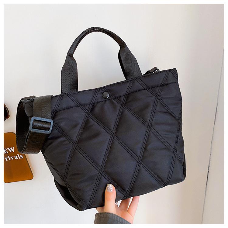 Autumn/Winter 2023 Women's Argyle Down Tote Bag - Large Capacity for Commuting, Shopping & College Students