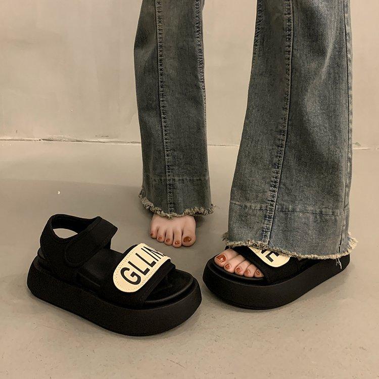 Popular skirt platform sports sandals women's summer wear high sense 2025 new French versatile Roman shoes