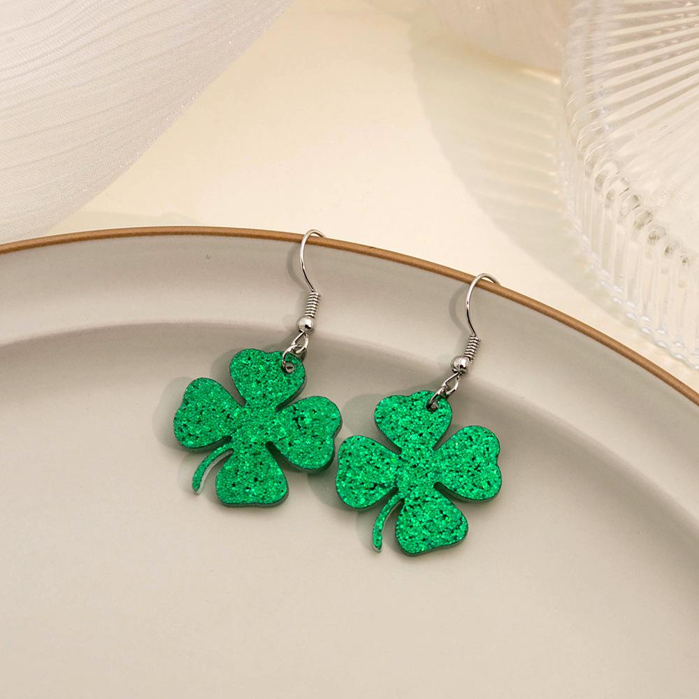 

Mori Four-Leaf Clover Earrings, Small Fresh Temperament Acrylic Earrings, Green Clover Earrings.