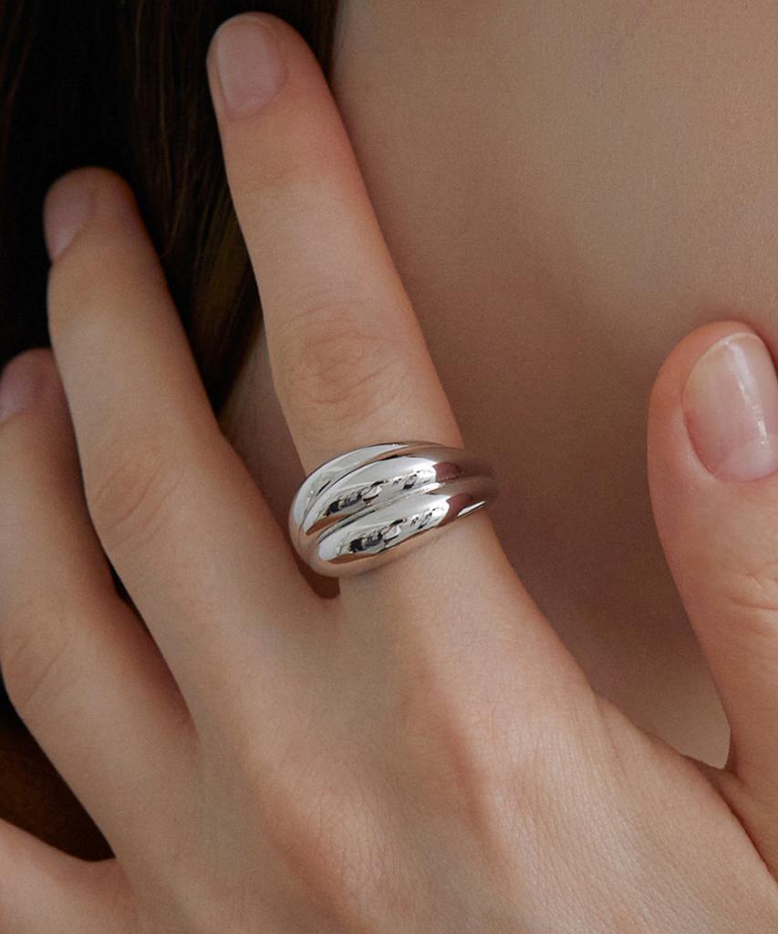 Byhyeres Echo Shell Chunky Ring (White) Bh7R50785Wb