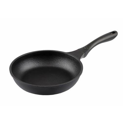 Pearl Metal HB-4601 20cm Frying Pan, Gas Stove Only, Black Die-Cast with Mega Stone Coating, Passes 1 Million Abrasion Resistance Tests, Incredibly St