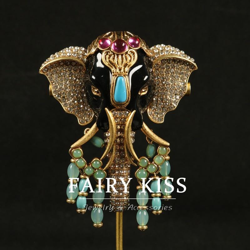 

Тяжелая промышленность Высококлассный роскошный дизайн Инкрустированная стразами брошь-слон Эмалевая капля Глазурь Позолоченная Настоящим золотом Брошь