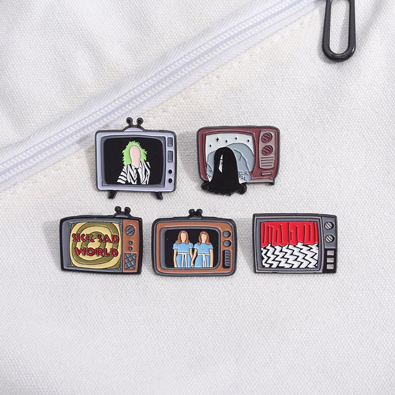 Cartoon Pixel Dinosaur Pink Brooch - Fun Alloy Badge for Clothing & Bags
