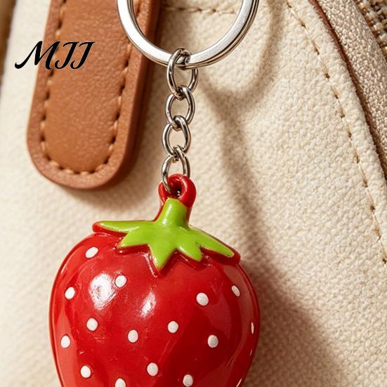 Everyday Use Keychain Zinc Alloy Pendant, Small Strawberry Shape Shiny Pendant Key Holder, Car Keys Backpacks Suitcases Accessory Suitcase