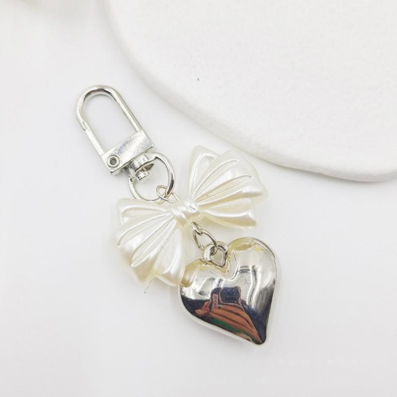 Schlüsselanhänger mit Herzanhänger und Schleife, Handy-Anhänger, abnehmbares Handy-Lanyard, handgefertigt, stilvoller Schmuck für Geldbörse und Tasche