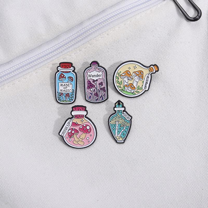Cute Animal Plant In The Bottle Brooches Funny Frog Cat Fish Mushroom Badges Bags Clothes Lapel Pins Jewelry Friends Gifts