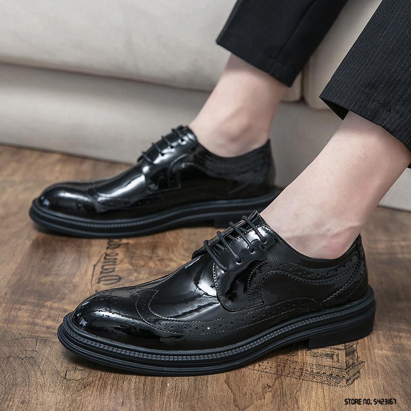 British Vintage Gentleman Patent Leather Brogue Oxford Shoes For Men Dress Evening Wedding Footwear Sapato Social Masculino