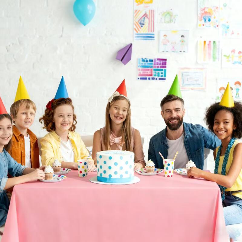 Lantua Jednorázový plastový ubrus v roli