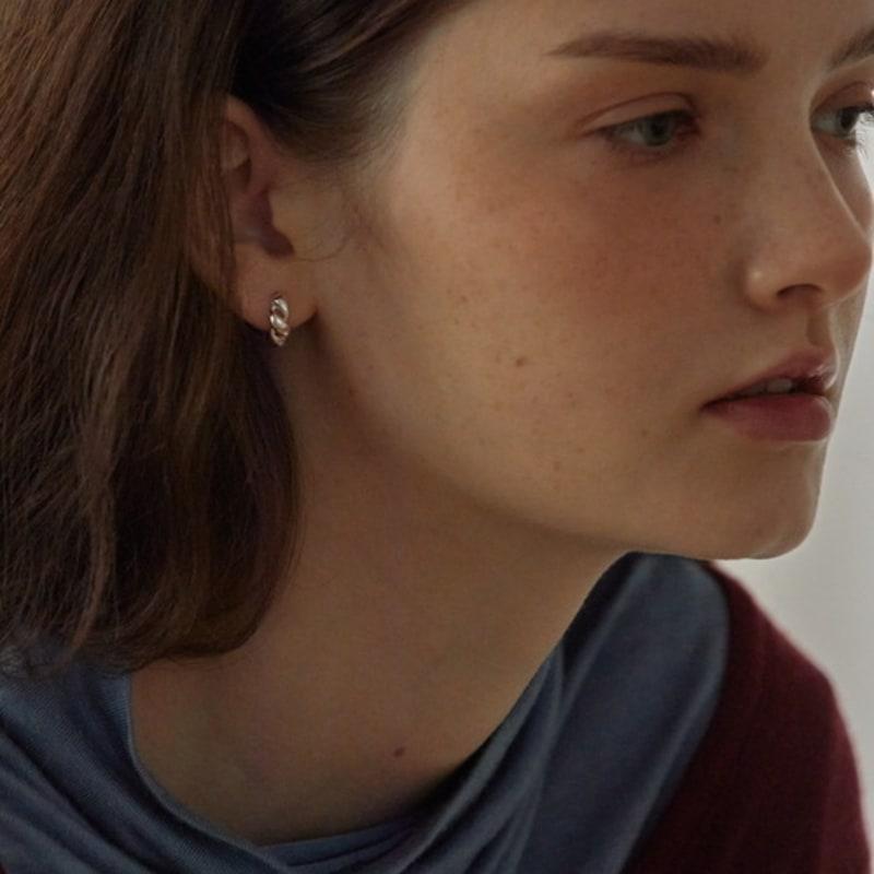 

MERCURY [silver 925] Twisted Hoop Earring single type