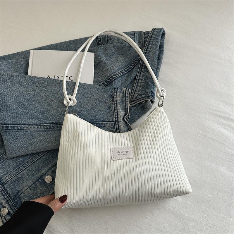 Large capacity portable underarm bucket bag women's 2025 new versatile simple shoulder messenger bag pleated tote bag