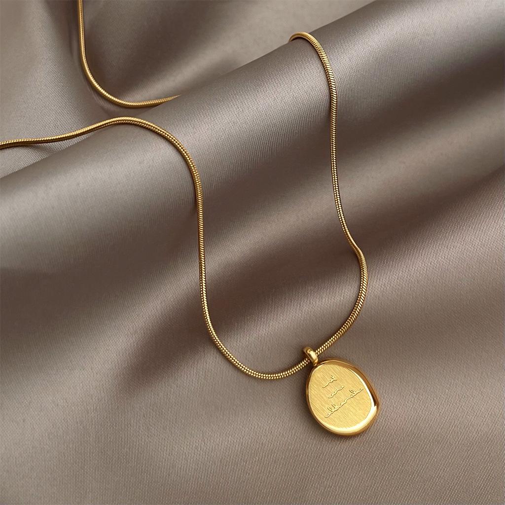 Fashionable and Minimalist Collarbone Letter Necklace