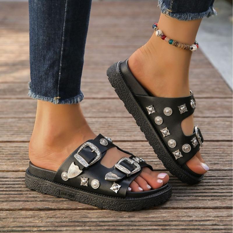 Women's Oversized Slippers New European and American Belt Buckle Willow Nail Flat Slippers Outerwear Open-toe Flip Sandals