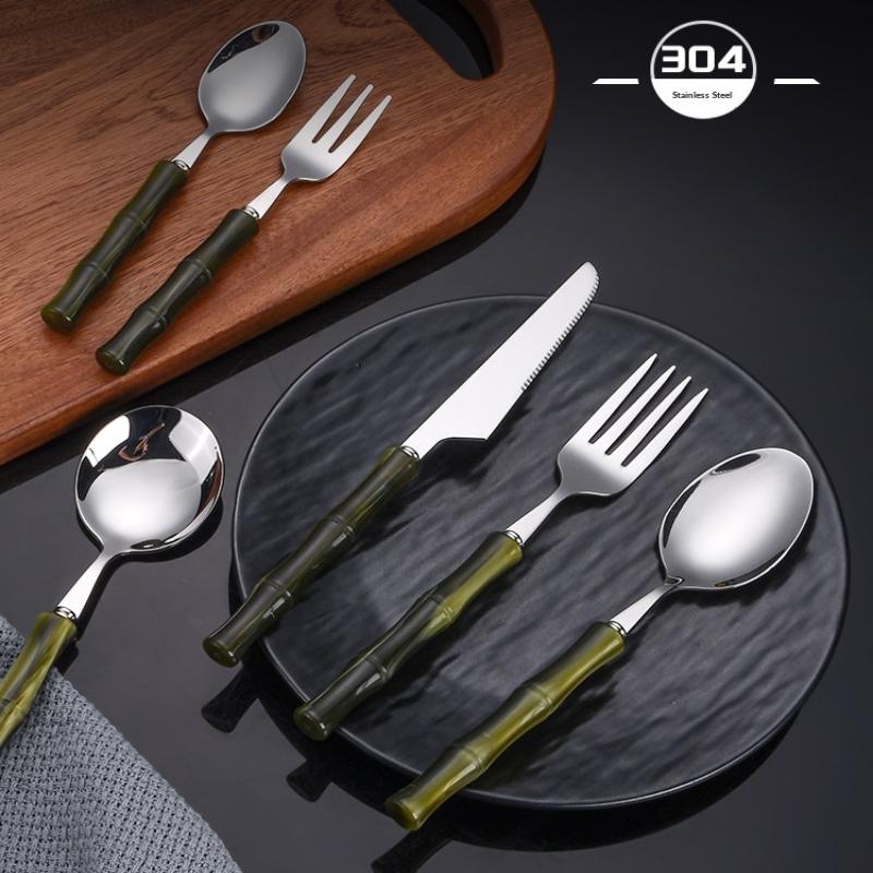 Refined Bamboo Handle Cutlery Set Stainless Steel Suitable for Home Kitchens and Gifts