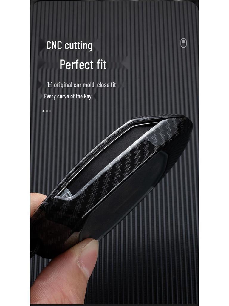 Lynk & Co 03 Key Case: AKASAKA Metal Shell & Remote Protective Cover