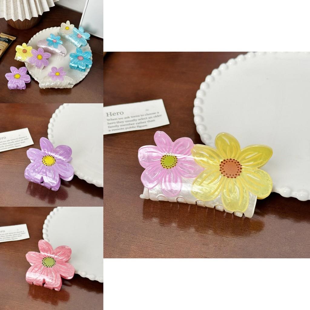 Chic And Versatile Floral Hair Claw Clips In Trendy Macaron Shades For Everyday Fashion