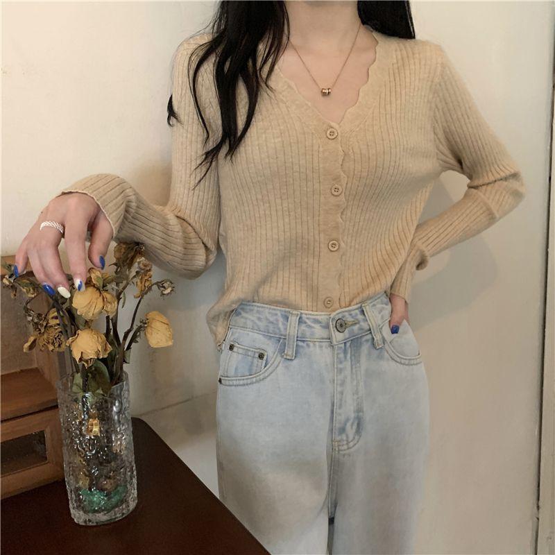 Early Autumn Korean Style Designed Short Minimalist Knitted Cardigan Lazy Style V-neck Long Sleeve Sweater Coat for Women