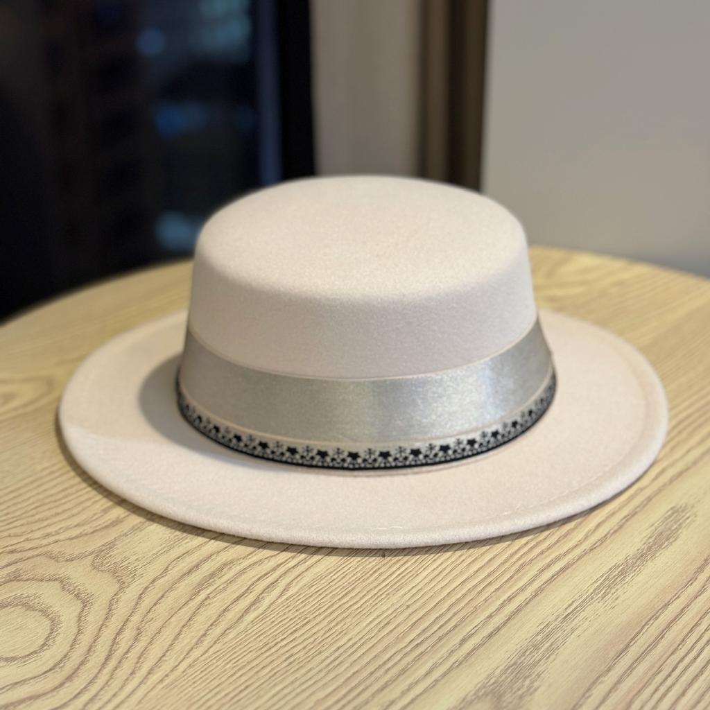 Höst- och vintergradient platt topp ullhatt för kvinnor Brittiskt mode Damers mångsidiga cylinderhatt Scenframträdande Jazzhatt för män