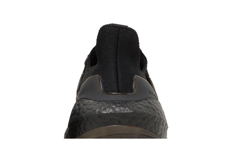 adidas Wmns UltraBoost 22 'Black Beam Pink' Sneakers