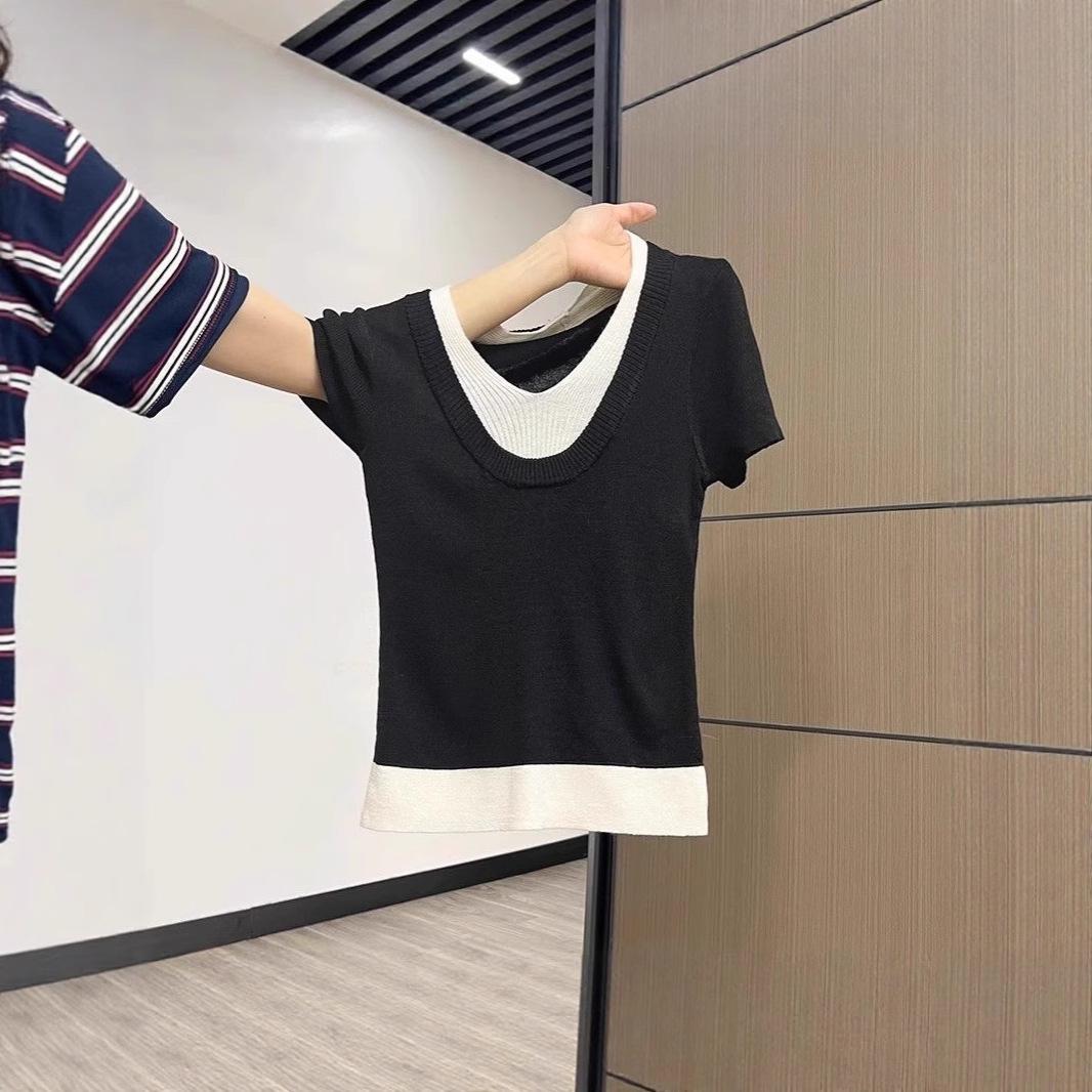

Milk White Fake Two-piece Contrasting Color Women 2026summer New Sweater with Unique Design and Small Top OneSize чорний