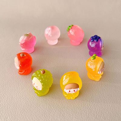 Niedliche Frucht Cartoon Nachleuchtende Fruchtpuppe Blind Bag Überraschungspuppen Mini-Figur Mikrolandschaft Heim-Desktop Autodekoration