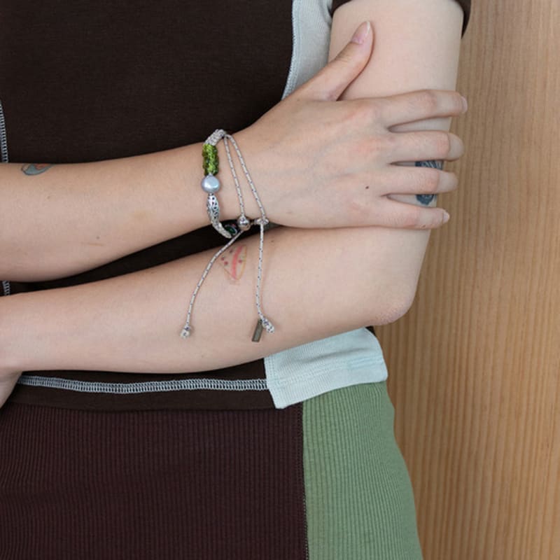 safari sula explore Sporty Beads Necklace in Beige