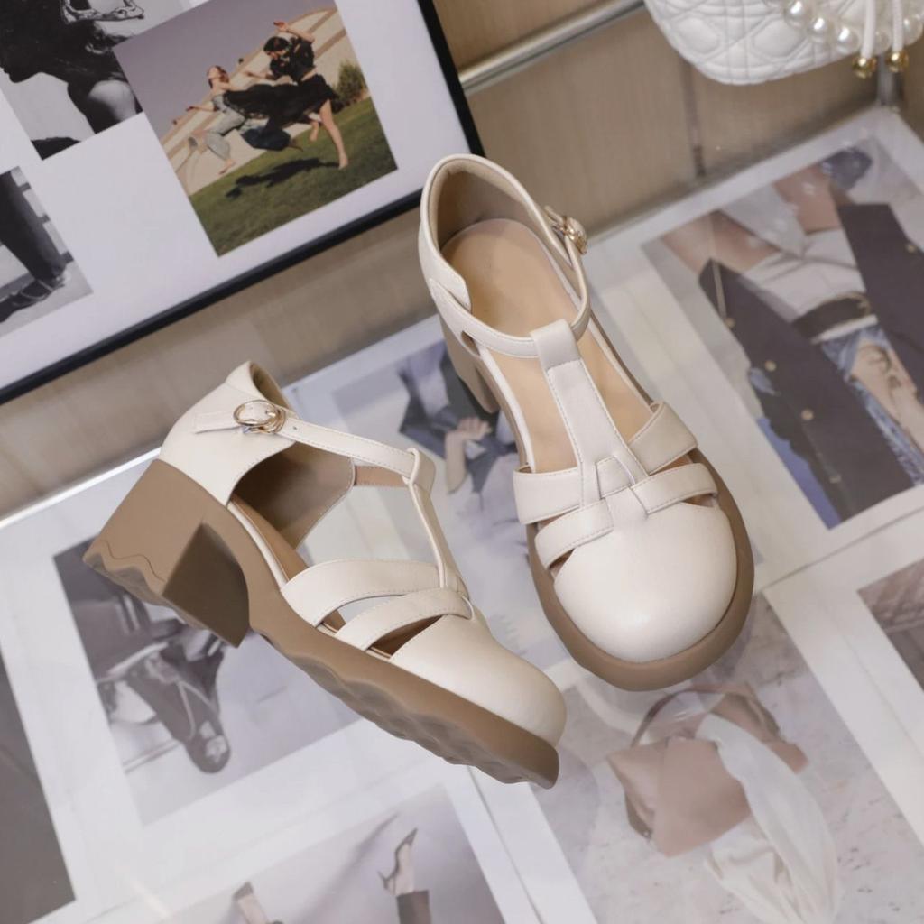 2025 summer new leather soft-soled bag head Roman sandals Mary women's shoes with skirts and pants look good and light