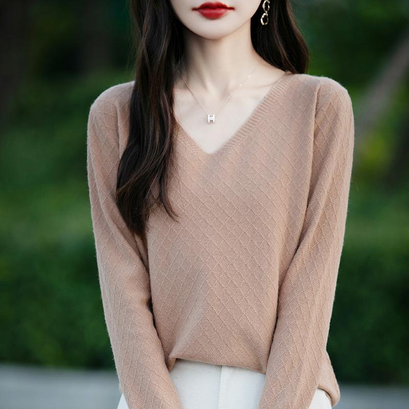 2024 Autumn Women's Diamond Knit V-Neck Velvet Sweater Long Sleeve Korean Style