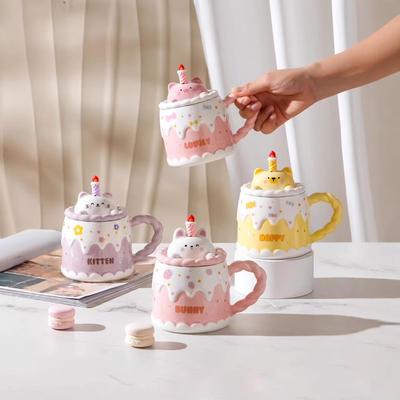 Hochwertige Kuchenbecher Mädchen Cartoon Tier Keramiktasse mit Deckel niedliche Bürokaffeetasse Wasserbecher