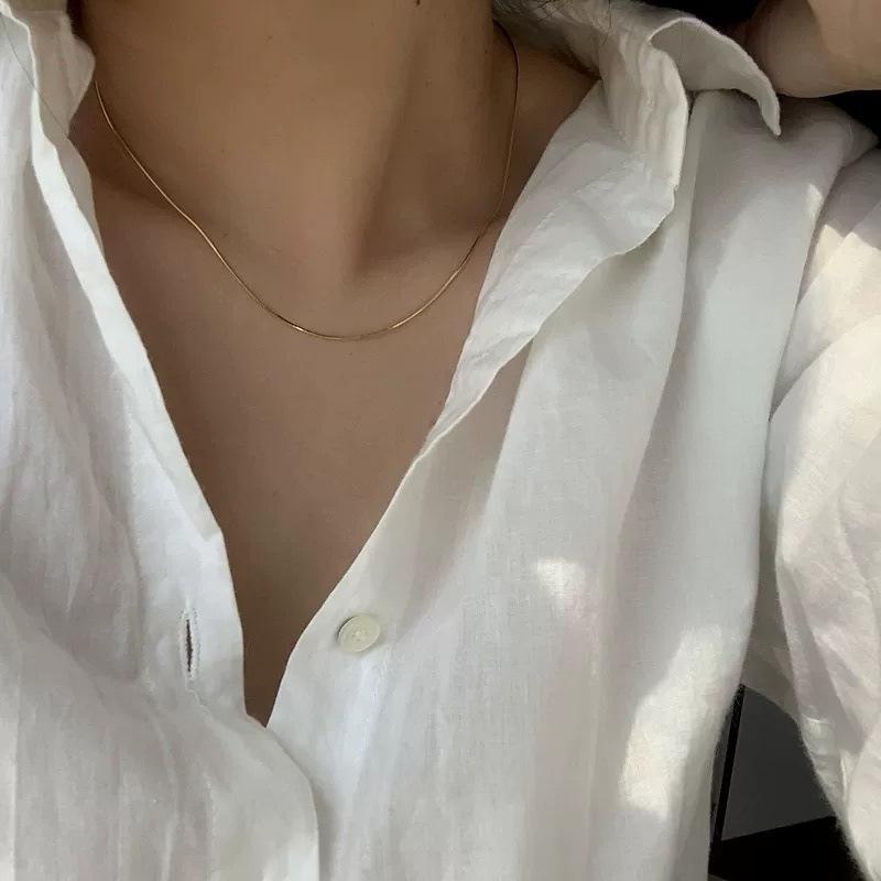 Elegant European & American Minimalist 925 Sterling Silver 18K Gold-Plated Snake Bone Chain for Women – Fine Cold-Style Clavicle Necklace.